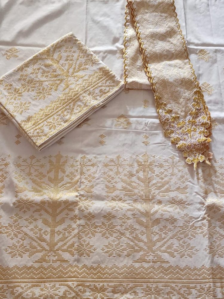 Kain tenun Siak motif Pucuk Rebung warna Cream Emas